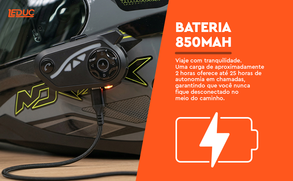 Intercomunicador Leduc V8 Pro carregando com bateria de 850 mAh e autonomia de até 25 horas